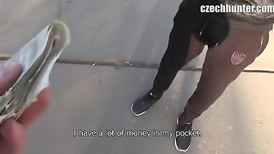 Sexy muscled gay dude takes money and sucks dick in front of the camera