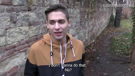 Amateur guy sucks cock and stretches the butt cheeks