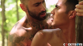 Dudes are having gay fuck and orgasm in the forest