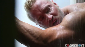 Hot muscle dudes are fucking in the outdoor shower