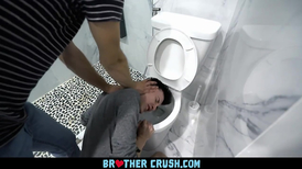 Stepbrother recording horny blowjob on his amateur cam